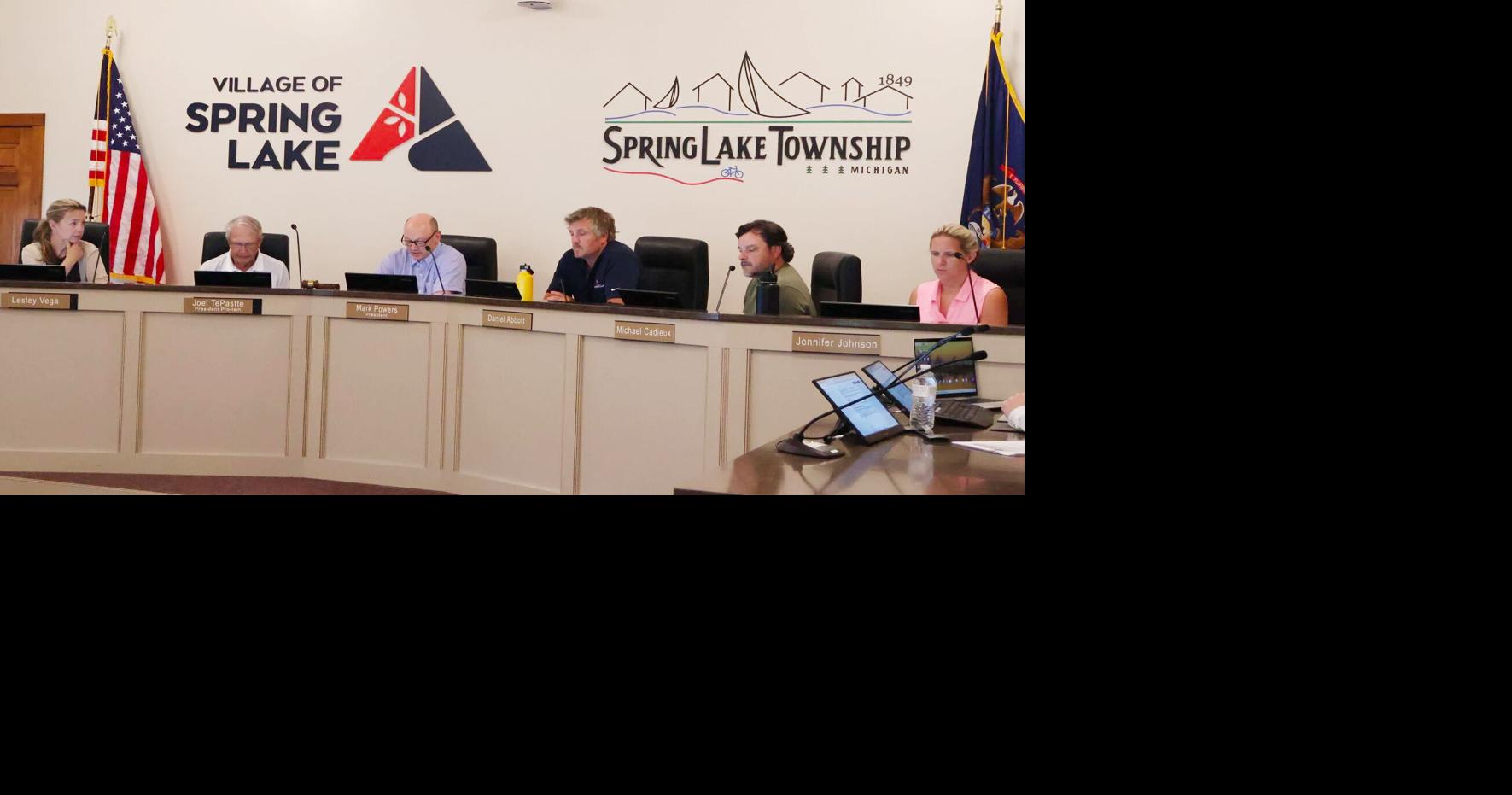 Council discusses amending minimum parking requirement for short term rentals