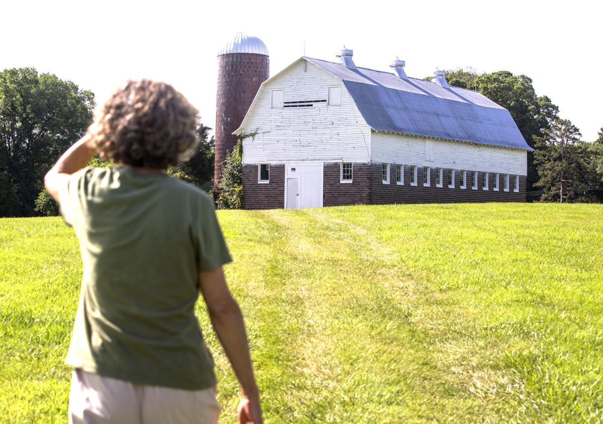 Green Achers Some Think A 1940s Era Barn Is Historic But That Might Not Be Enough To Save It Local News Greensborocom
