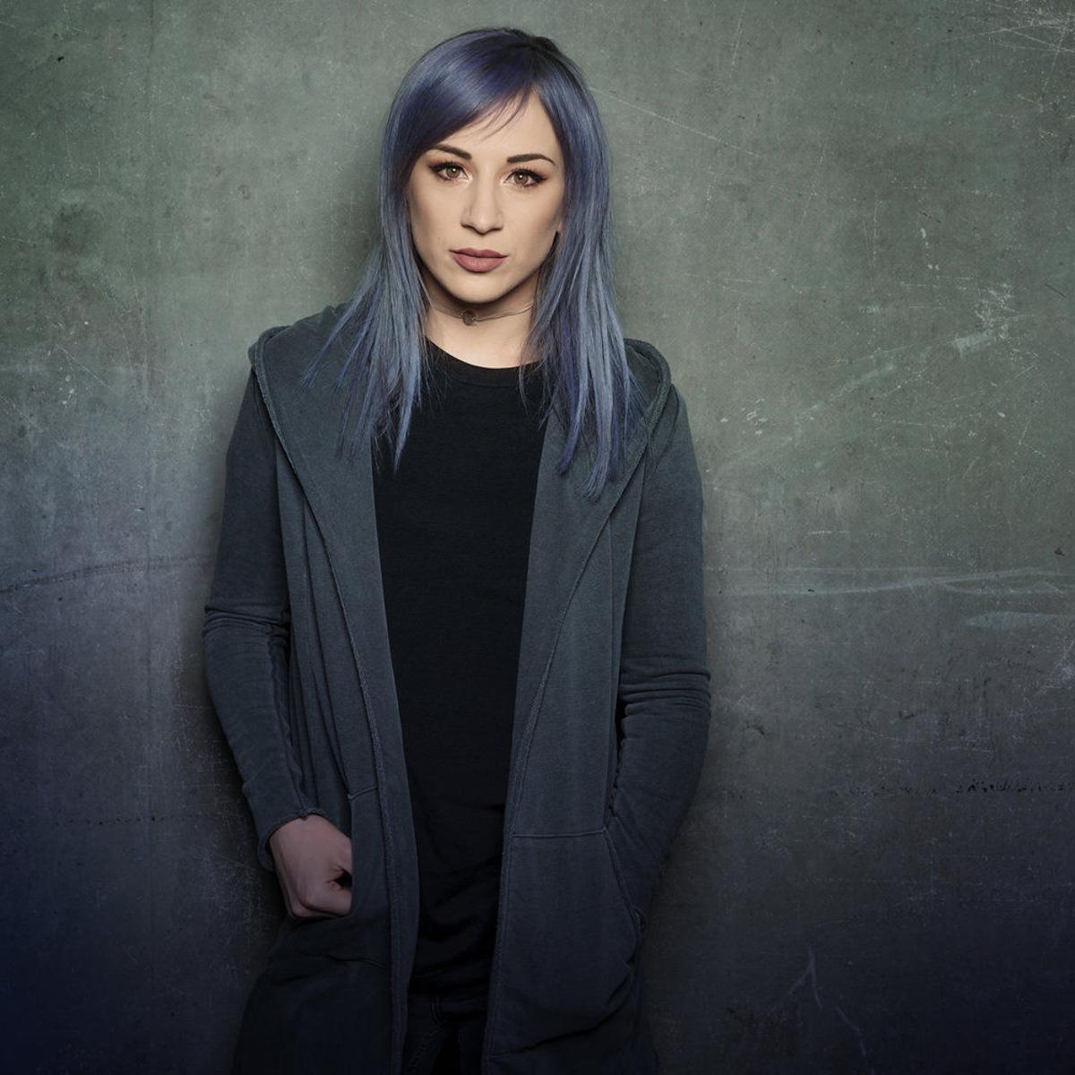 Skillet Drummer Jen Ledger Moves To Her Own Beat At Winter Jam