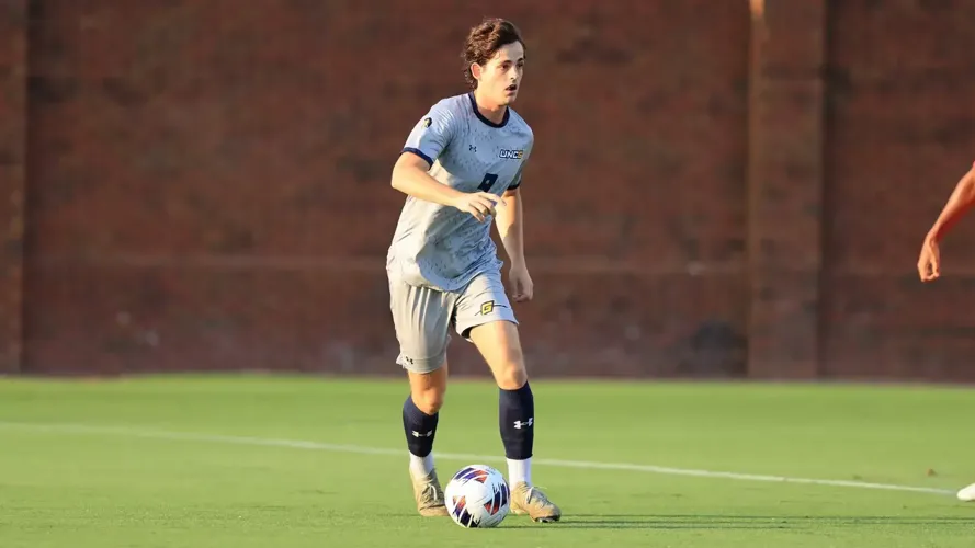 Sessoms Earns SoCon Postgraduate Scholarship