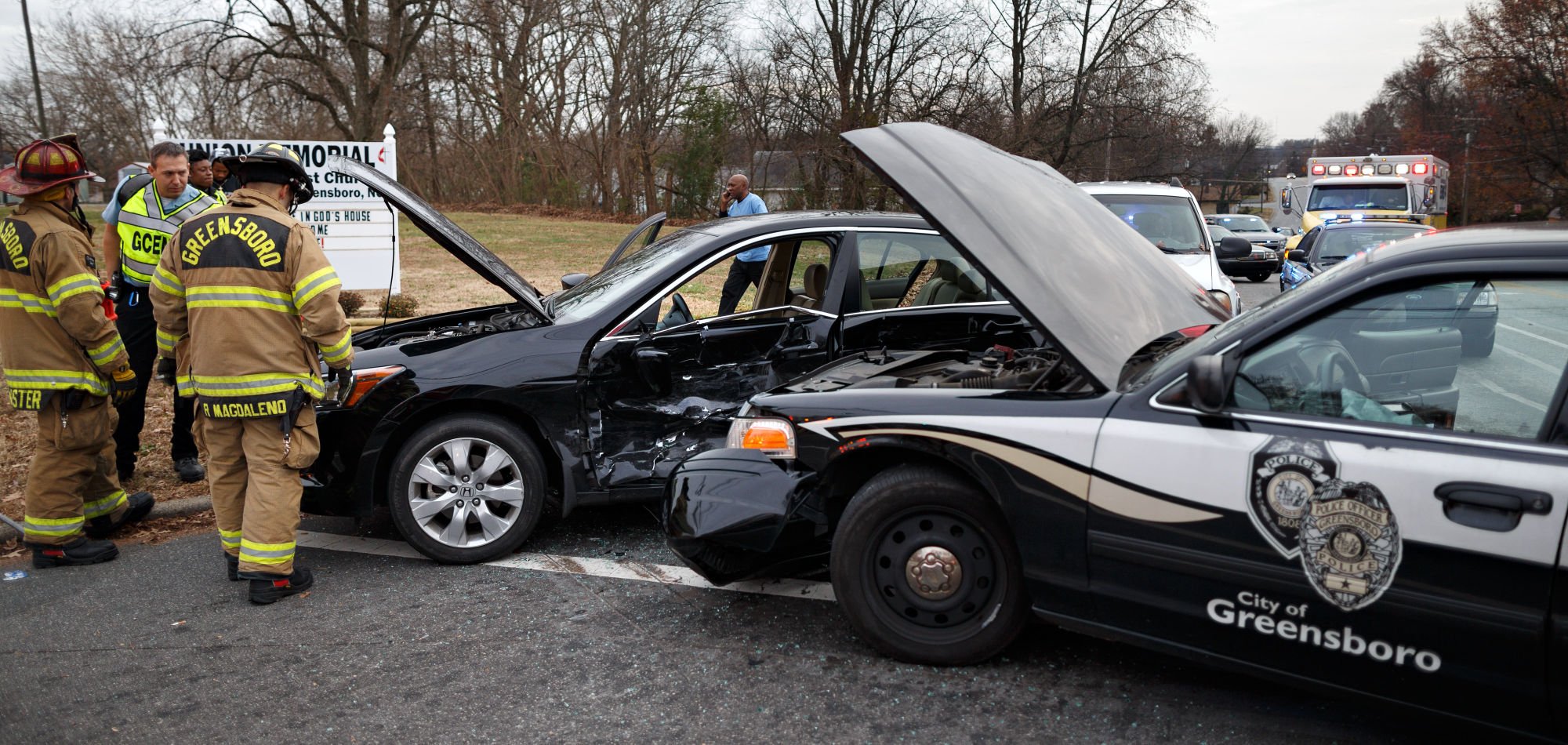 Greensboro police cruiser involved in wreck on Lee Street