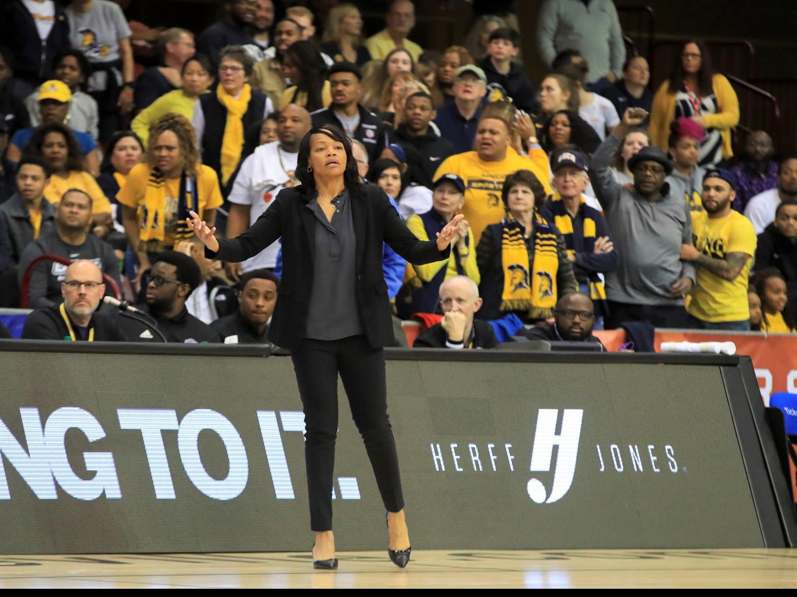 Jeff Mills Late Lucky Shot Sinks Uncg Women In Socon Title Game Gnr Greensboro Com