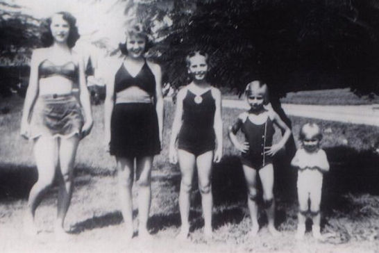 siblings kaszer 1.jpg