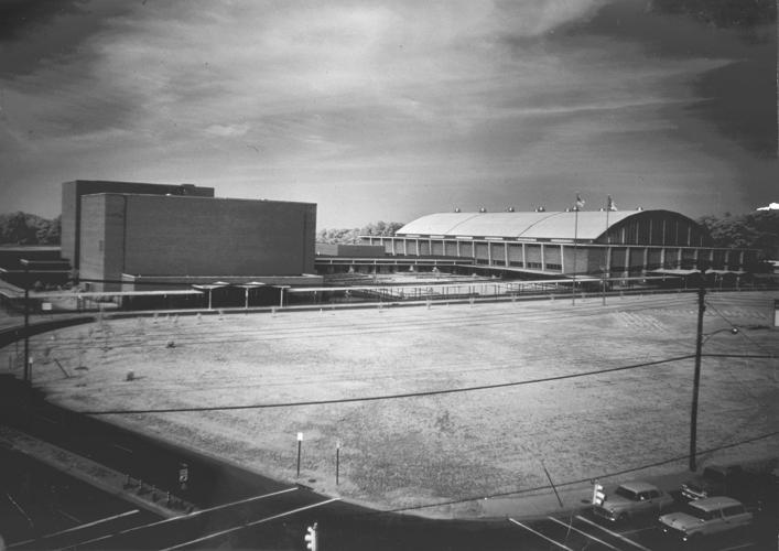 War Memorial Coliseum (2).jpg