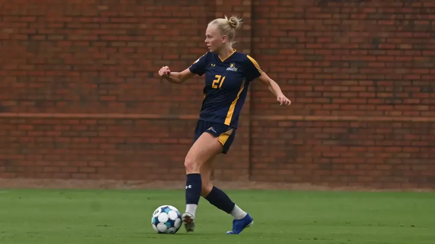Women’s Soccer Edged by Coastal Carolina, 1-0