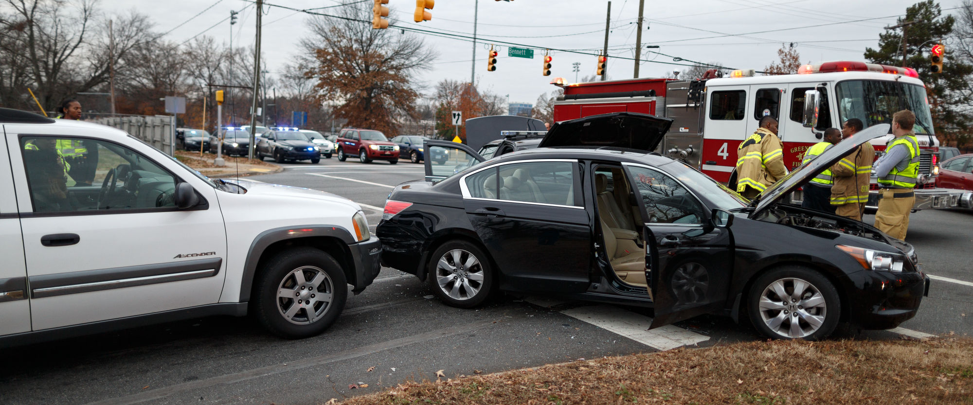 Greensboro police cruiser involved in wreck on Lee Street