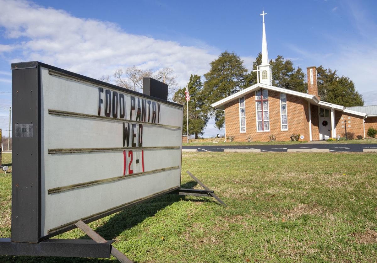 Photos Reidsville church opens its doors to needy Gallery