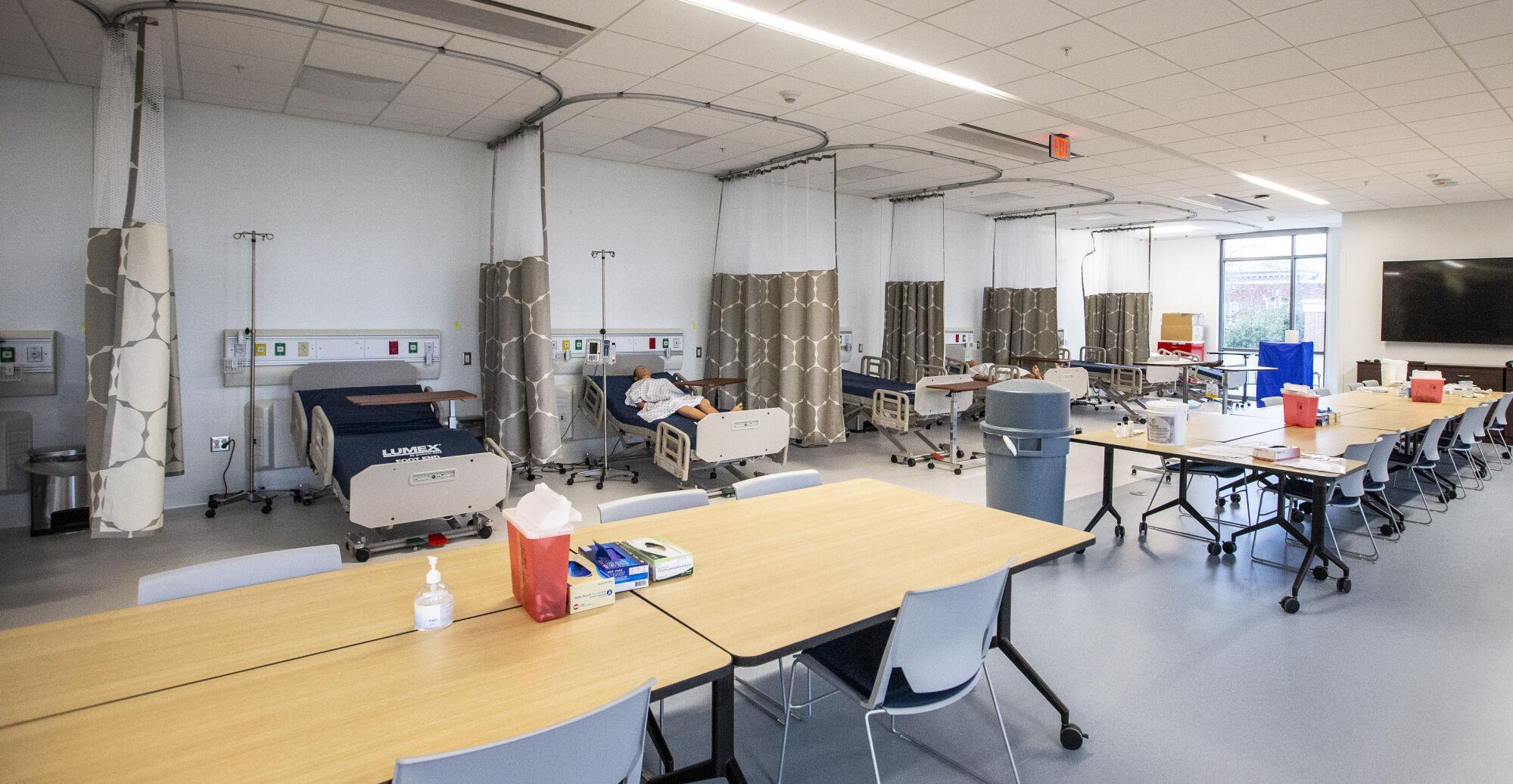 Photos UNCG's new Nursing and Instructional Building.