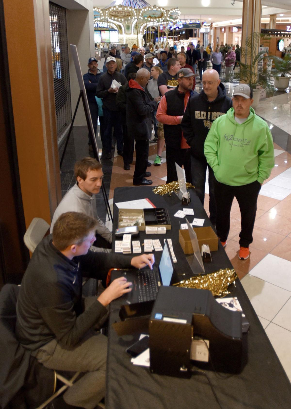 shoe department hanes mall on Black Friday Busy But Not As Busy As In Years Past As Shoppers Go Mobile For Deals Greensboro Com