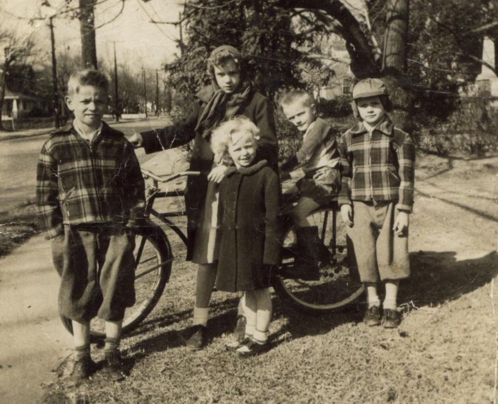 siblings whitworth.jpg
