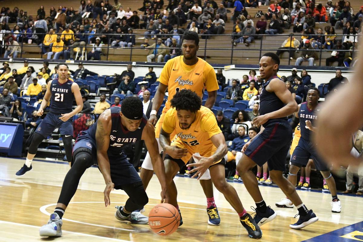 Photos N C A T 63 South Carolina State 62 Ncat Greensboro Com