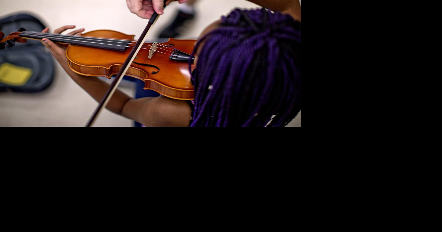 Guilford kids try out instruments to get a jump on middle school band ...