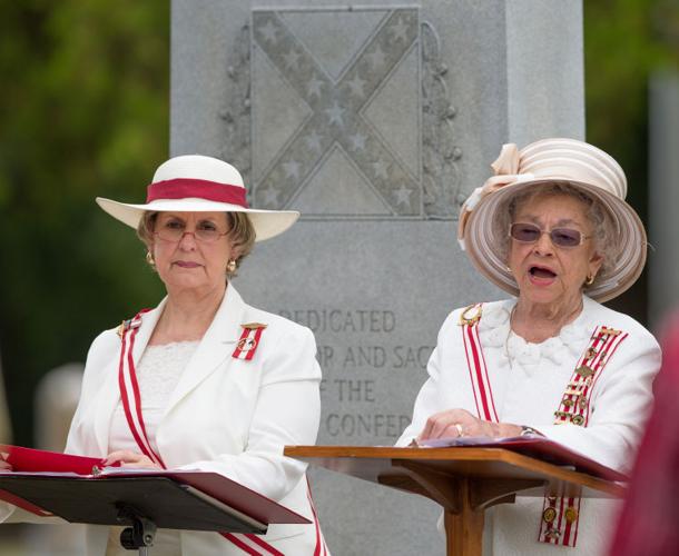 01_rb_nr 072014 monument.jpg