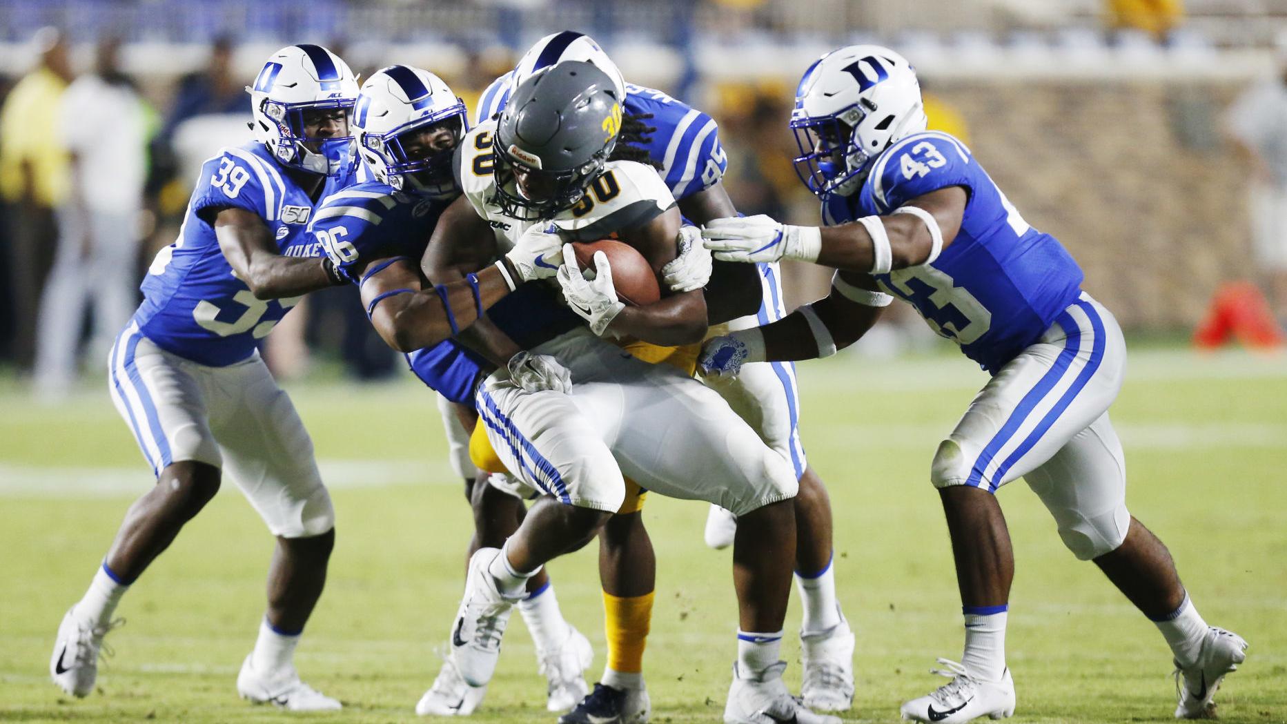 A T Football Team Holds At No 15 In Stats Fcs Poll Ncat