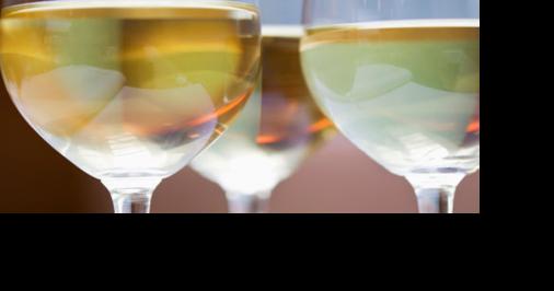 Dreaming of a white (wine) for Christmas? Check these out. - Vimarsana News