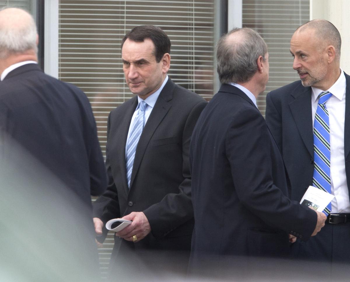 Unc Basketball Legends Turn Out For Dean Smith S Funeral In Chapel