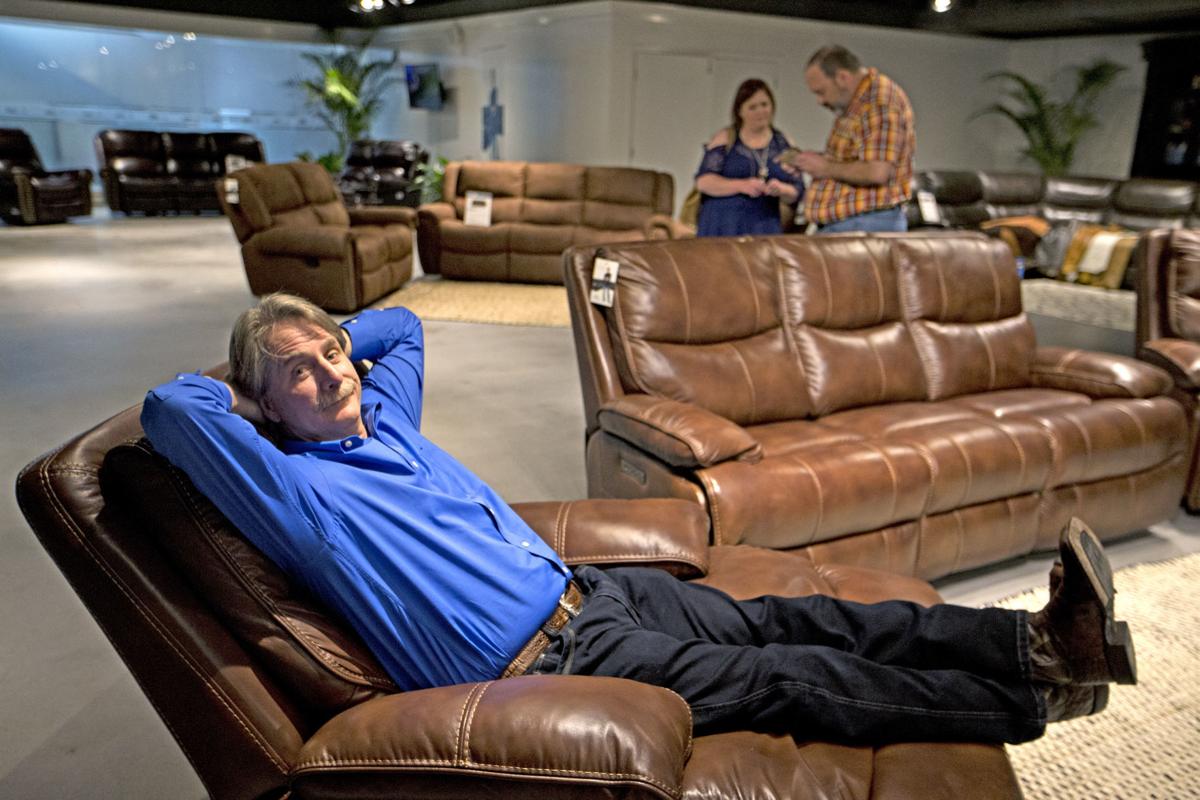 No Joke Comedian Jeff Foxworthy Has His Own Line Of Recliners