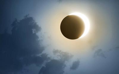 solar-eclipse-photo