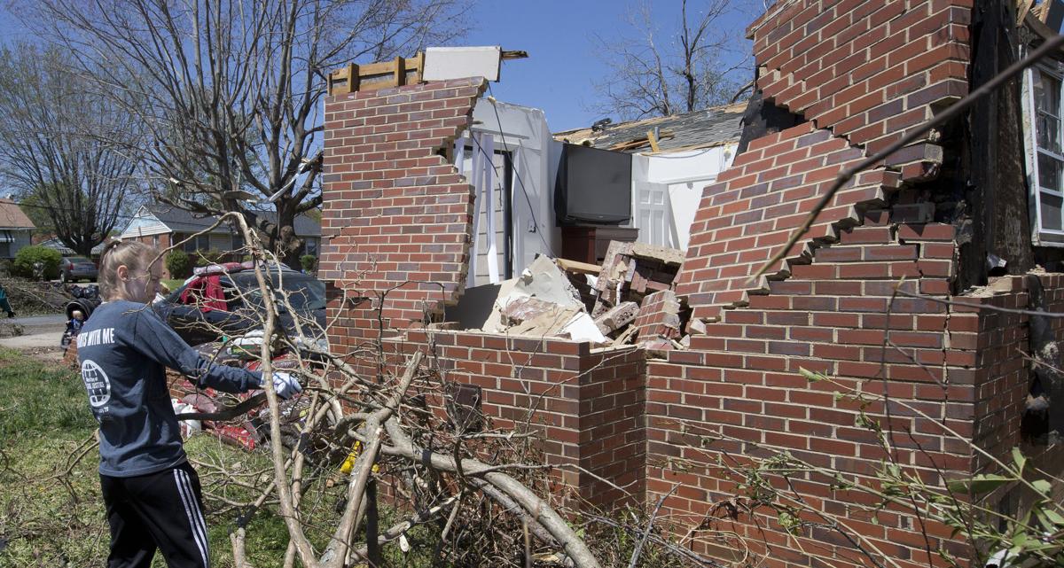 Peeler Open Elementary works together to storm damage Local