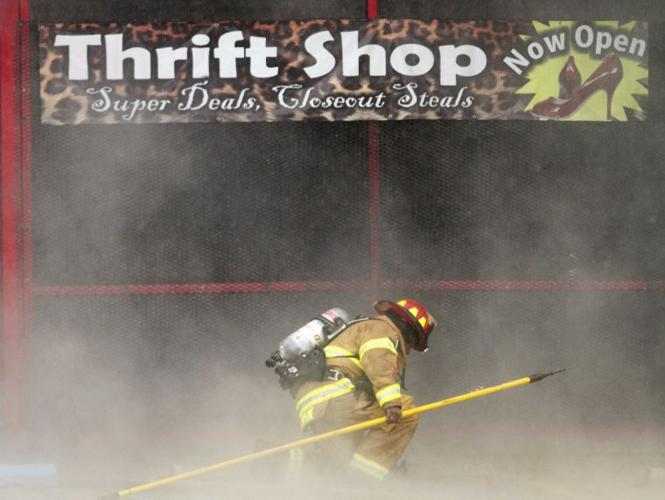 USA Pawn 040814 1.jpg