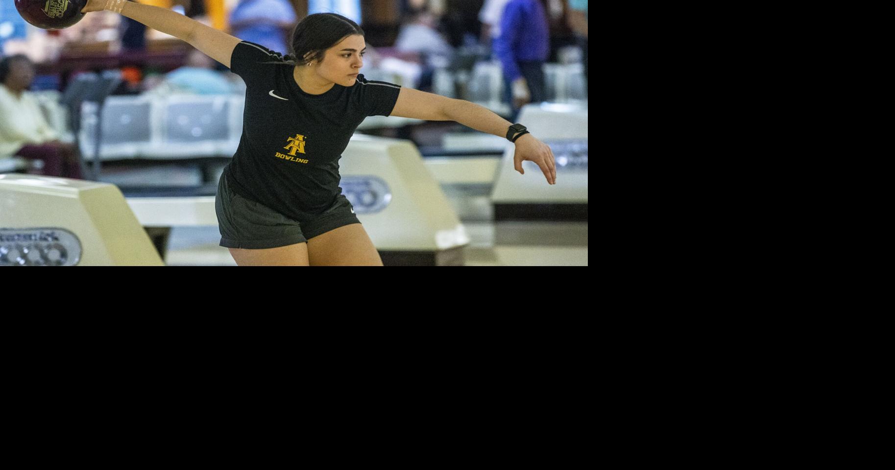 PHOTOS N.C. A&T bowling practice