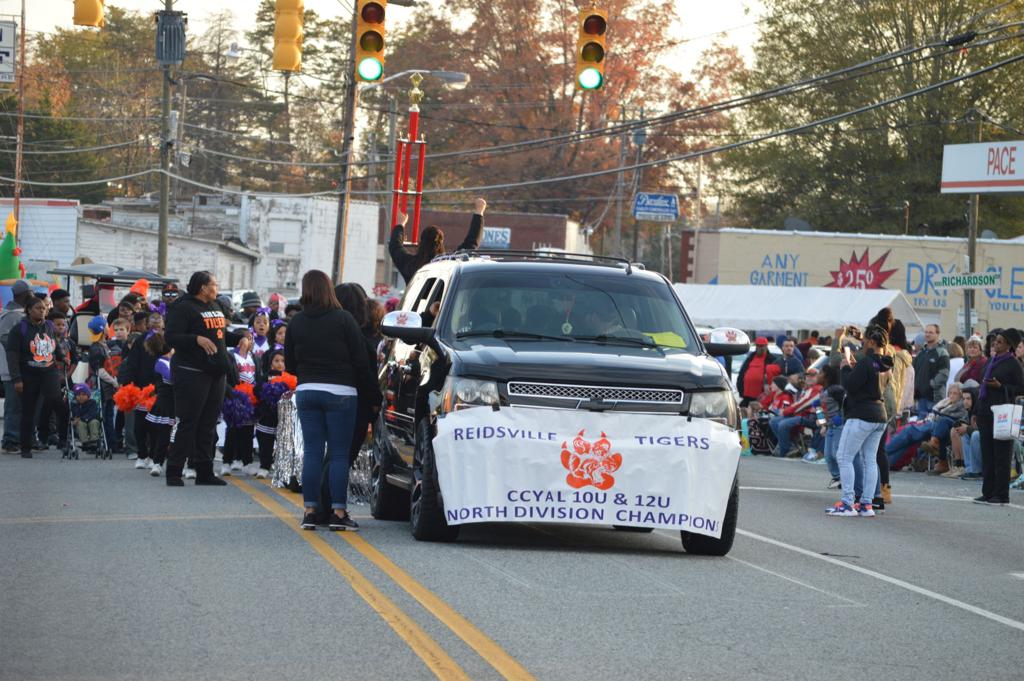 Reidsville Nc Christmas Parade 2022 2018 Reidsville Christmas Parade | Gallery | Greensboro.com