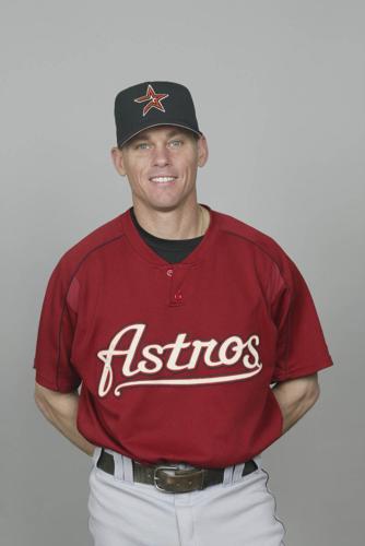 Craig Biggio of the Houston Astros looks on during a 1991 season News  Photo - Getty Images