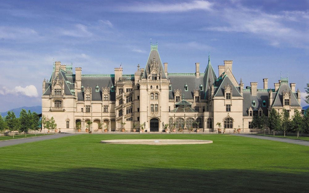 Want to be an extra in a Hallmark holiday movie filmed at Biltmore