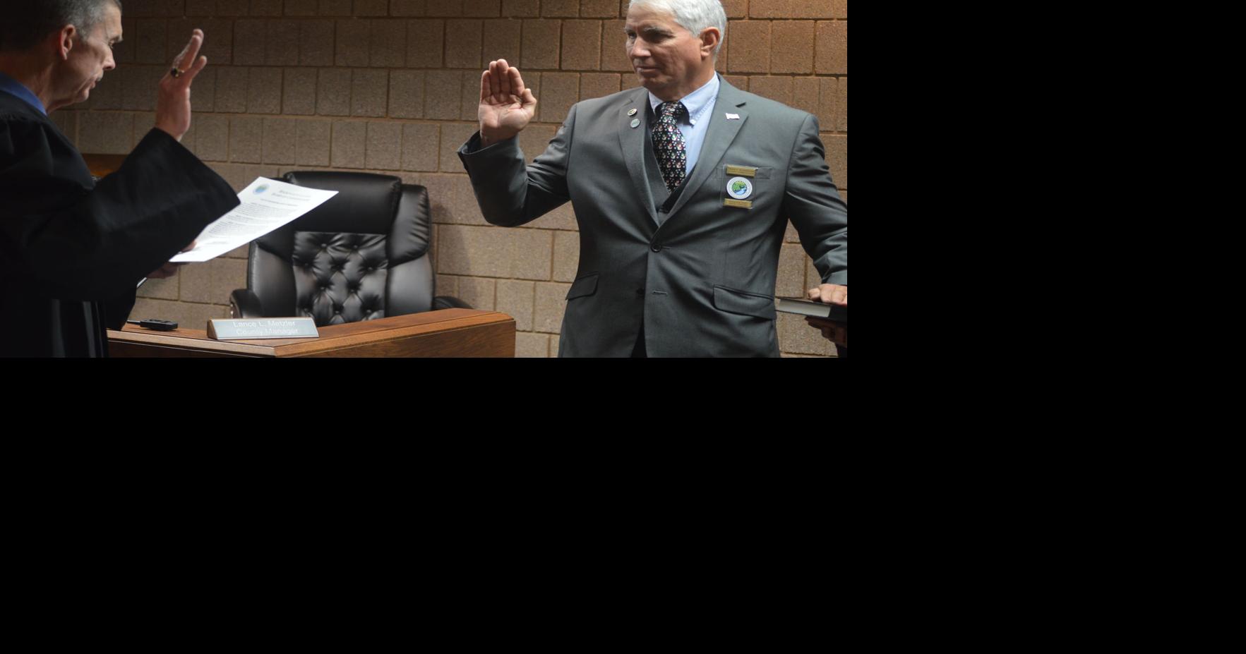 New county commissioners sworn in