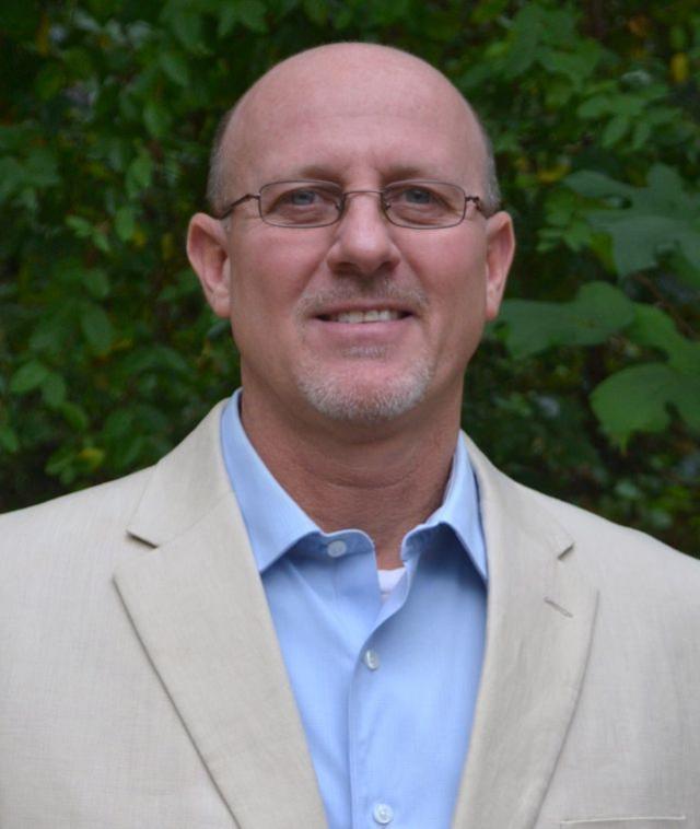 6 vie for posts in Pleasant Garden