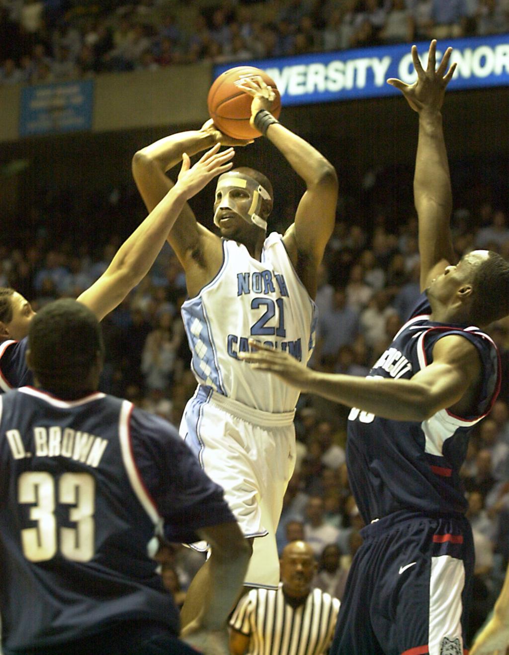 Mask Serves As Reminder For J Williams Basketball Greensboro Com