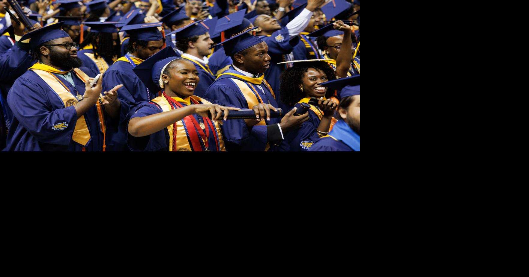 A&T students celebrate graduation