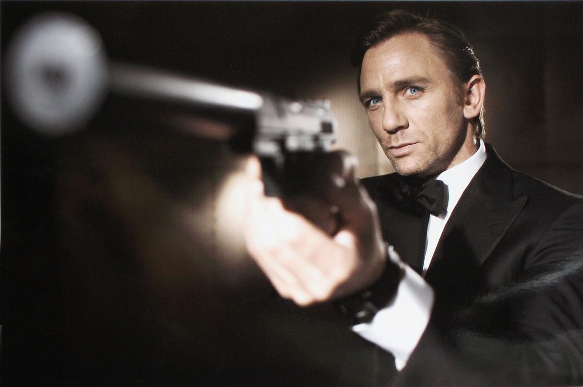 ENTER-MOVIE-ROUNDUP-OPENING-CREDITS-GET