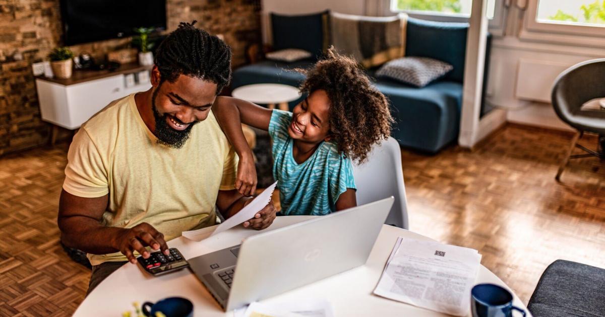 4 Smart Ways to Teach Kids About Saving Money | Personal-finance 4 Smart Ways to Teach Kids About Saving Money | Personal-finance