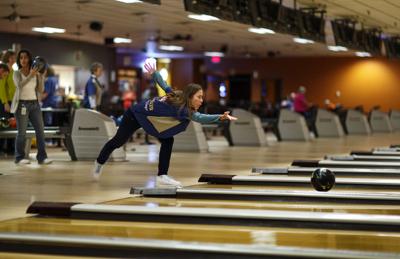 lif_bowling_alley__32