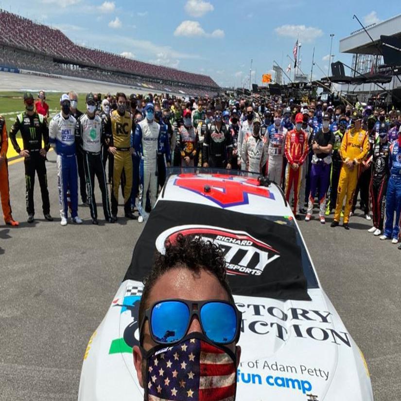 Nascar Drivers Stand With Bubba Wallace At Talladega Sports Greensboro Com