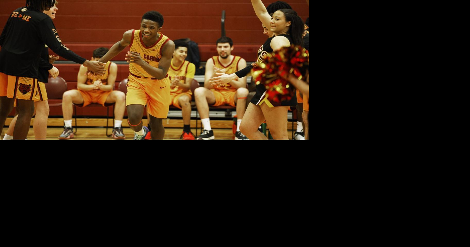 Photos New Garden Friends play NCISAA basketball playoff