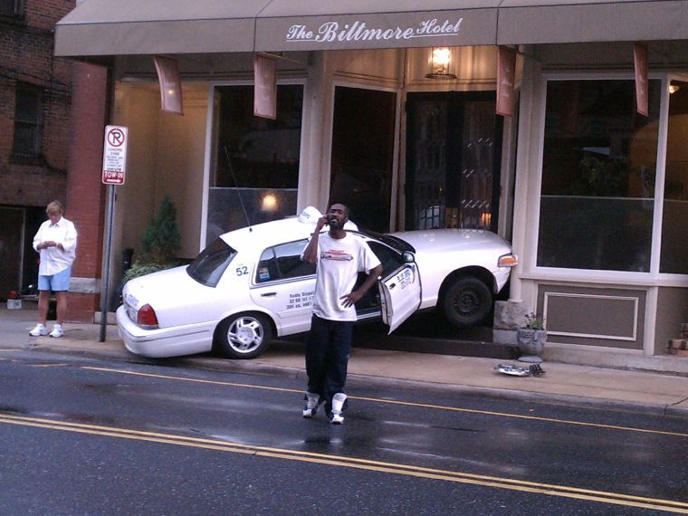 Taxi Greensboro Nc >> Photos Taxi Crashes Into Biltmore Hotel On West Washington Street Taxi Greensboro Nc >> Photos Taxi Crashes Into Biltmore Hotel On West Washington Street