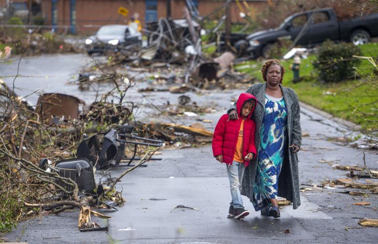farewell Tornado strikes neighborhood