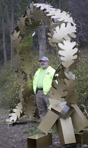 Sculptor Jim Gallucci