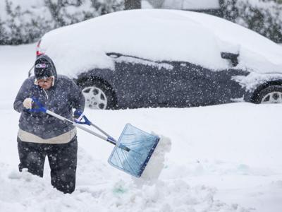 First Snow Of Season Buries Greensboro Local News Greensboro Com