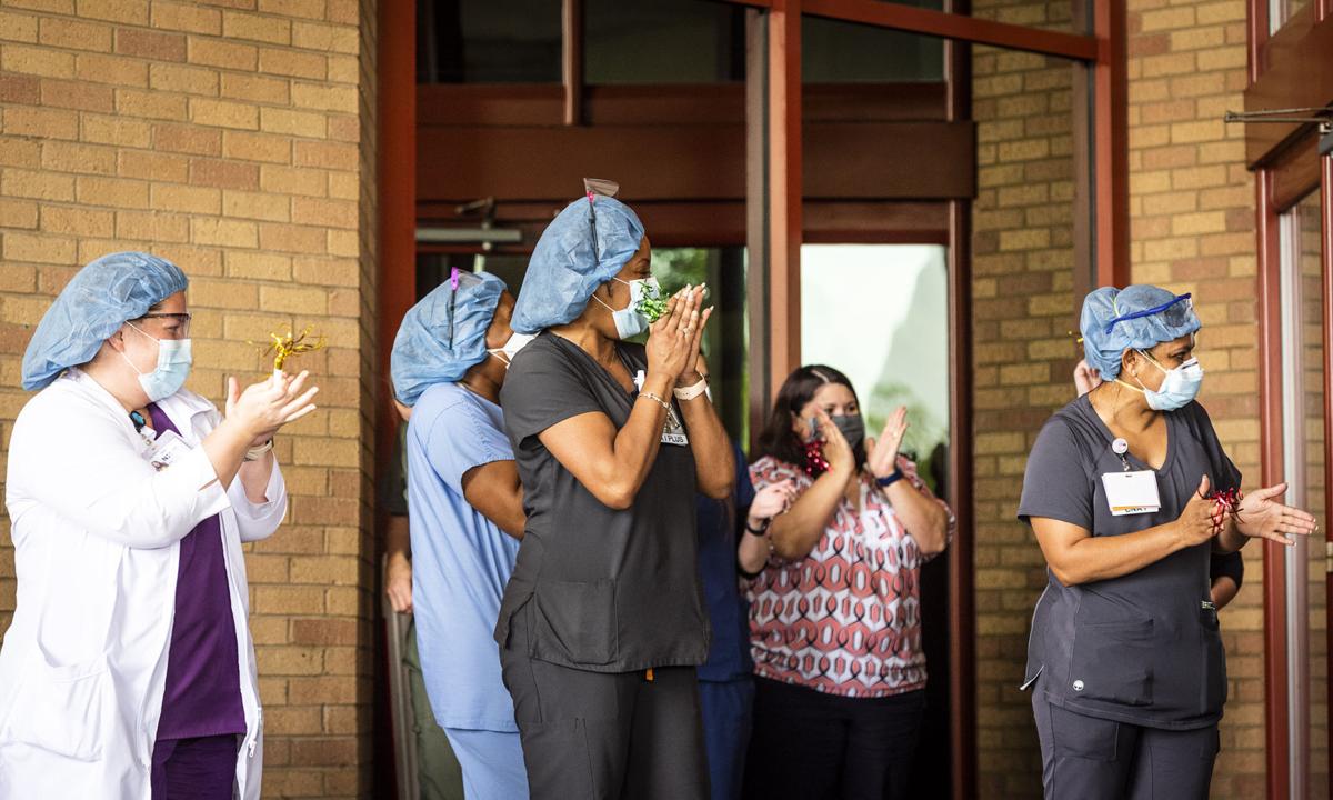 Novant S 1 000th Patient Successfully Treated For Covid 19 Gets To Go Home Local News Greensboro Com
