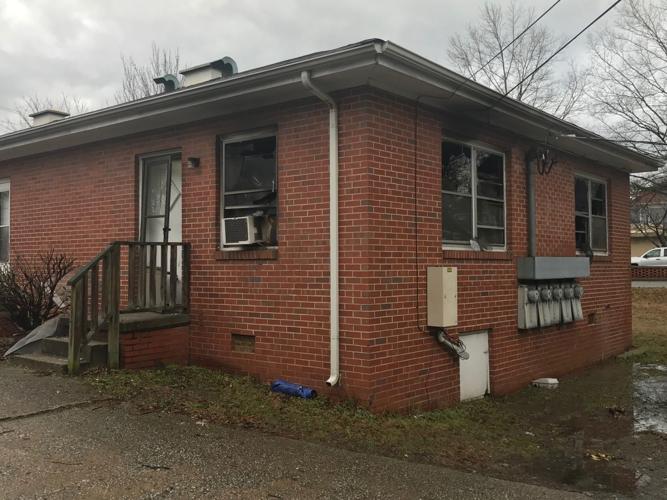 Apartment fire Summit Ave.