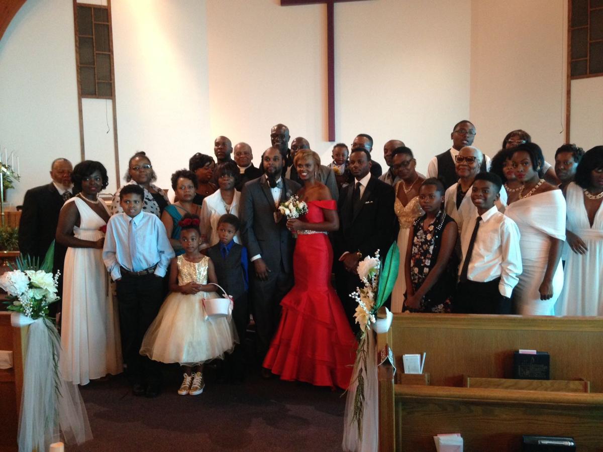 �The Voice� finalist Vanessa Ferguson marries �Mr. Rozzi