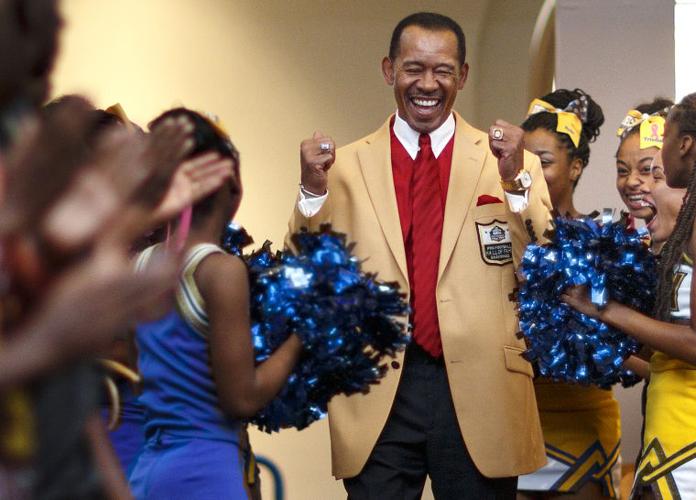 Tight End Great Charlie Sanders Dead at the Age of 68