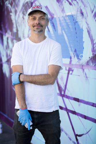 Artist Stephen Holding_8043.jpg