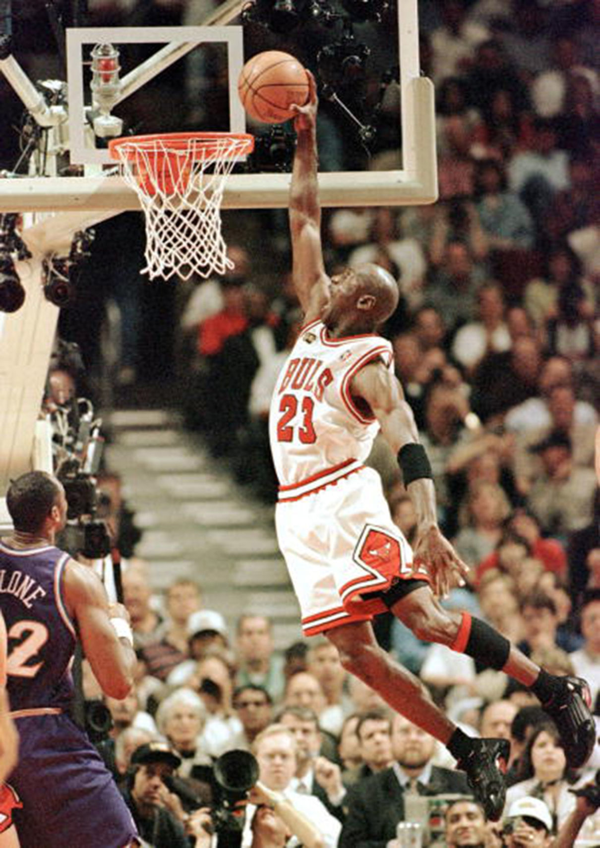 michael jordan wearing jordan 14