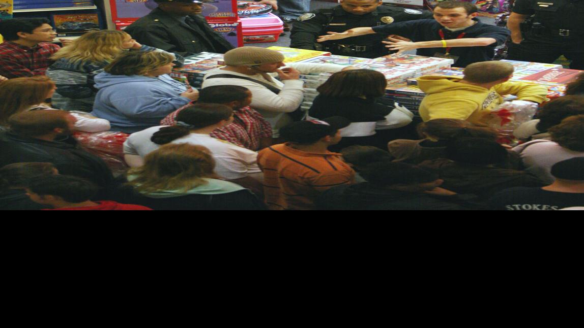 Photos A Look Back At Black Friday In Greensboro Since 2005 Gallery Greensboro Com