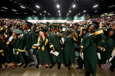 Smith Grad_7232.jpg