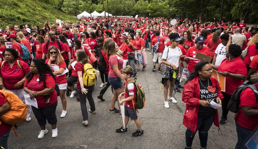 Teachers rally